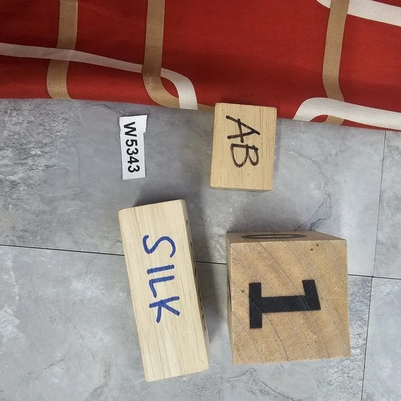 Echo Silk Scarf Women Red Tan Chain Link Designer Long Wrap Mod 70s Preppy 14x44 - Picture 11 of 11